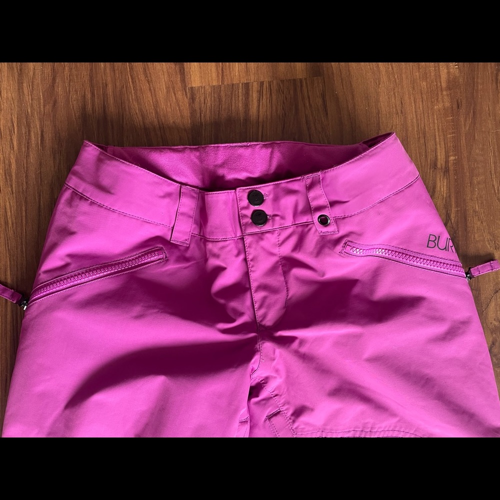 [SOLD] Burton Snowboard Pants (XS) - Picture 13 of 16